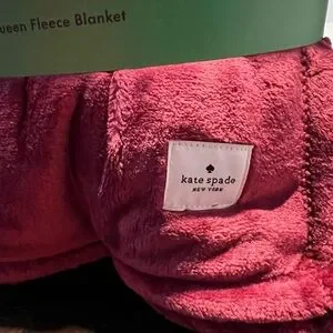 kate spade | Bedding | Kate Spade Oversized Fullqueen Fleece